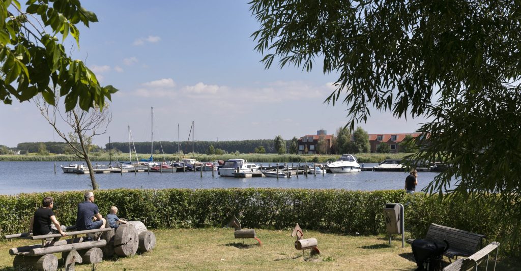 Gelegen pal naast de Noorderplassen