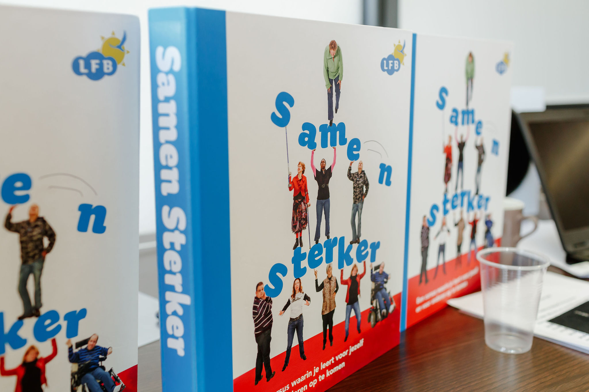 Kechasi chodirda gey porno